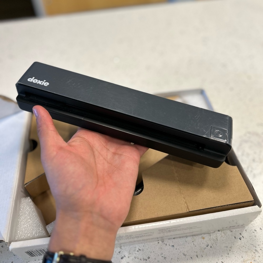 Doxie One Portable Document Scanner - Picture 5 of 10